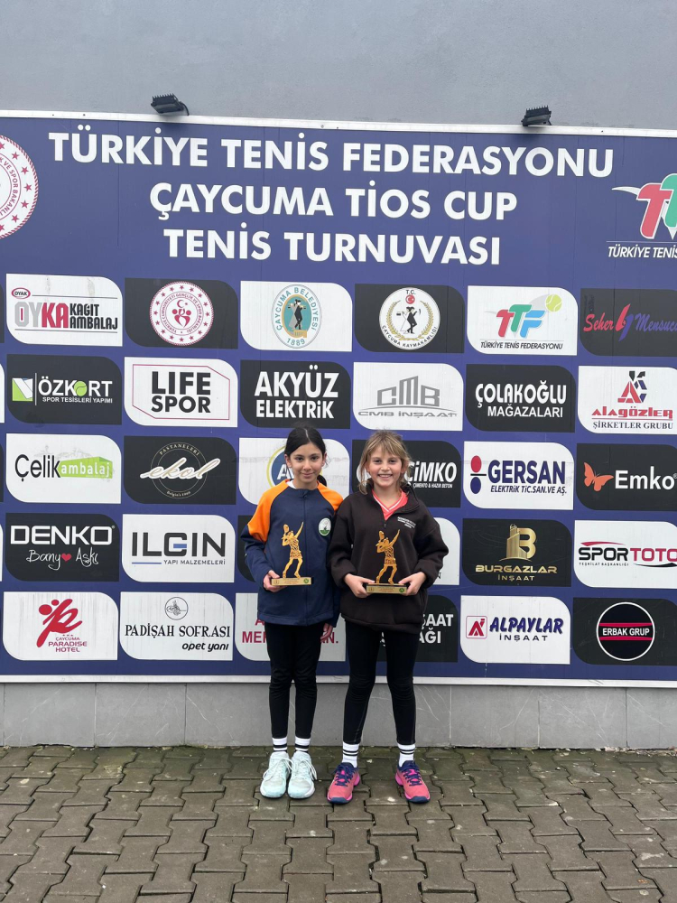 Bursa'nın genç raketi Azra Özyardımcı’dan büyük başarı!-Bursa Hayat-2