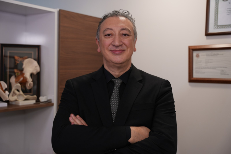 Omuz ağrılarına kapalı çözüm: Artroskopi ile aynı gün taburcu imkanı!-Bursa Hayat Gazetesi-2