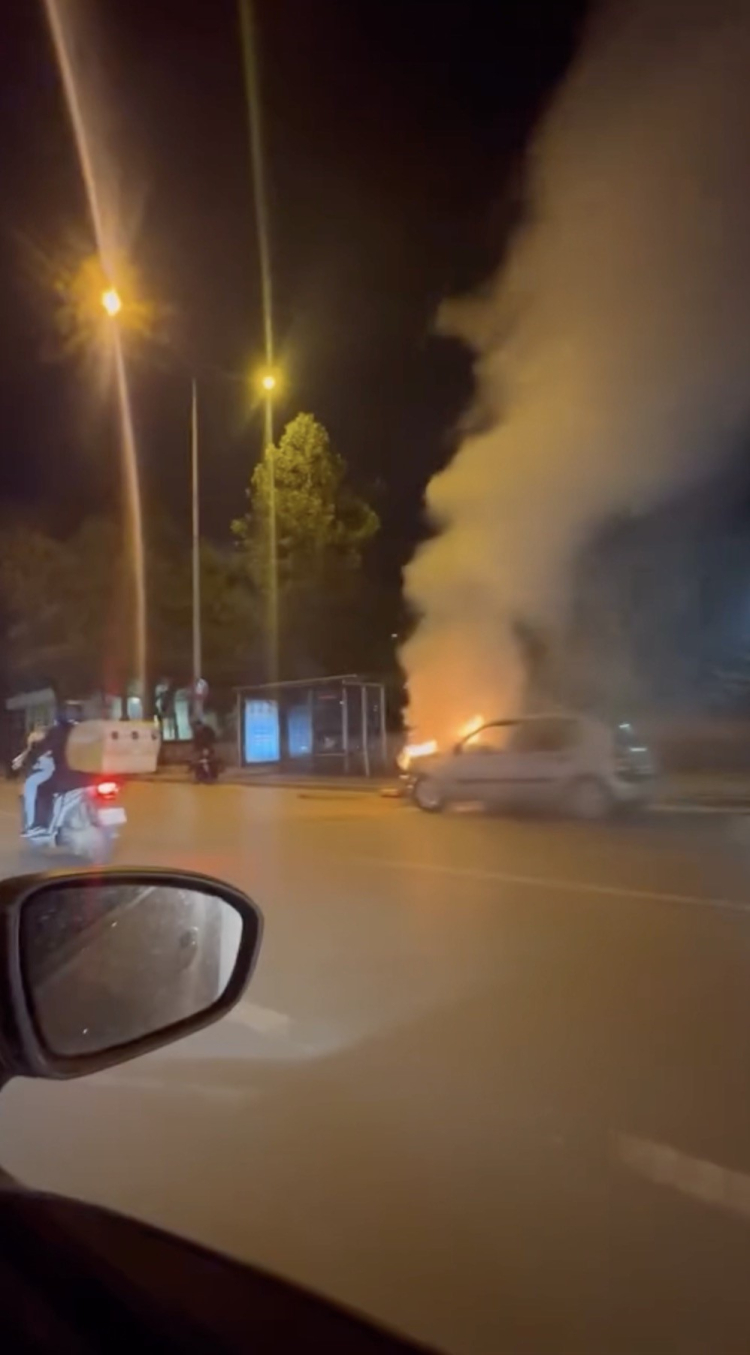 Bursa'da seyir halindeyken alevlere teslim oldu!-Bursa Hayat Gazetesi-2