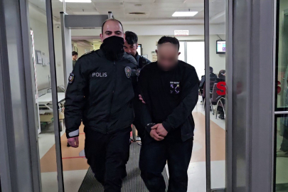 Bursa'da dur ihtarına uymadı çıkan arbedede bekçinin parmağını ısırdı