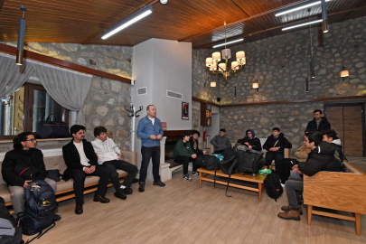 Osmangazi Belediyesi’nden üniversite adaylarına motivasyon kampı