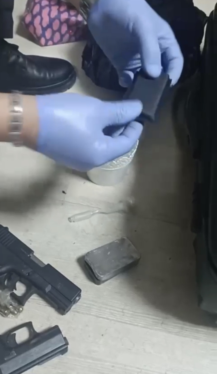 Bursa’da nefes kesen operasyon: “Baron Abla” evinde yakalandı!-Bursa Hayat-2