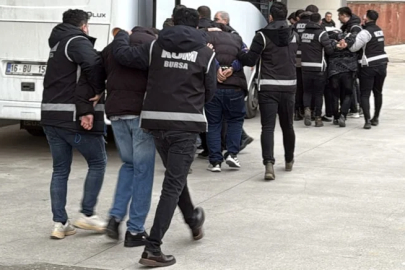 Bursa’da kaçak işçi skandalı: Kimliksiz 6 kişi sınır dışı edildi!