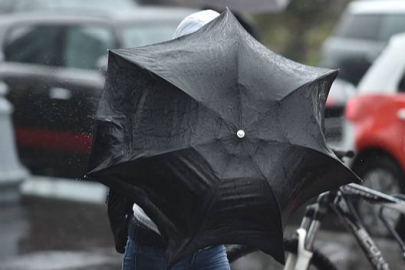 Meteoroloji uyardı: Çok sayıda ilde kuvvetli yağış ve fırtına bekleniyor