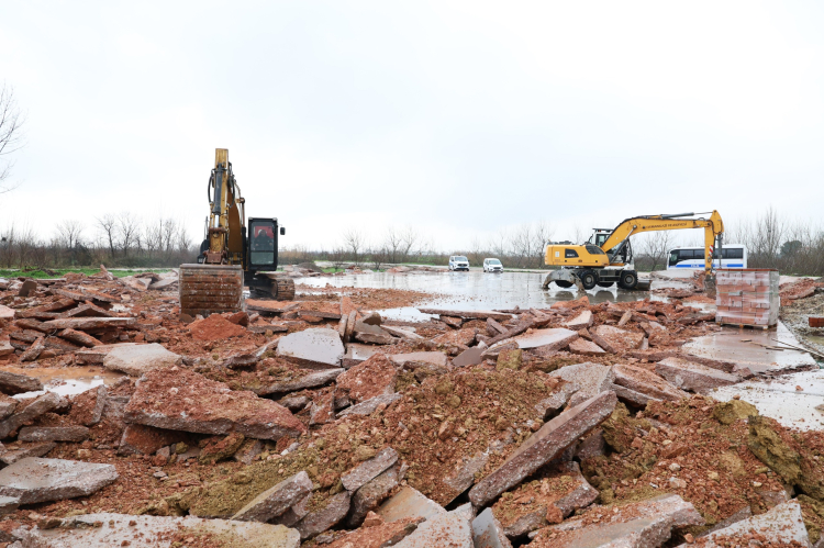 Bursa Osmangazi’de tarım arazileri korunuyor! Kaçak yapı yıkıldı -Bursa Hayat-2