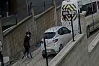 Bursa’da manevra sonrası kaza: Tekme ve yumruklar havada uçuştu!