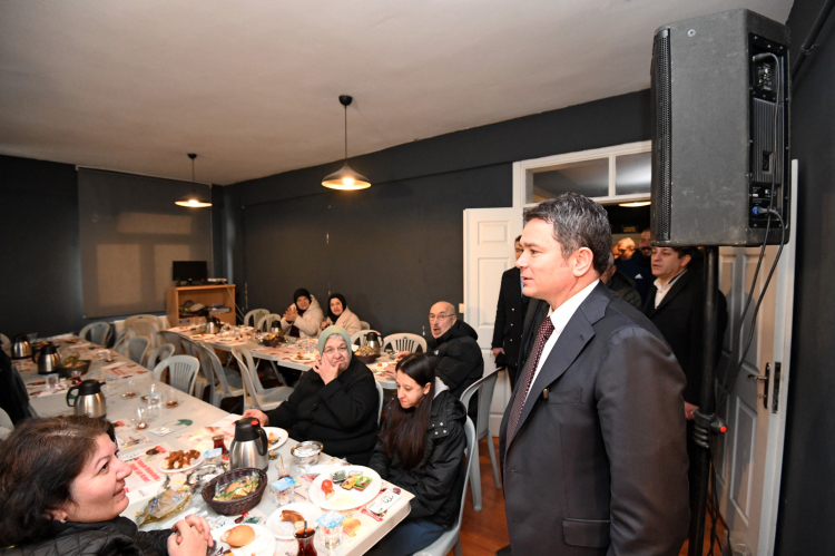 Erkan Aydın, mahalle buluşmalarına Gülbahçe ile devam etti -Bursa Hayat-2