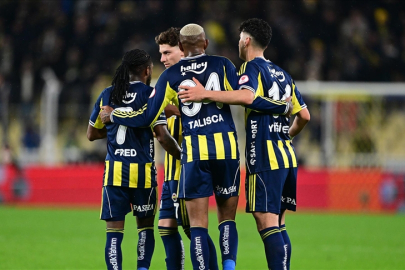 İkinci yarıda vites artıran Fenerbahçe, Erzurumspor’u 3-1 yıktı
