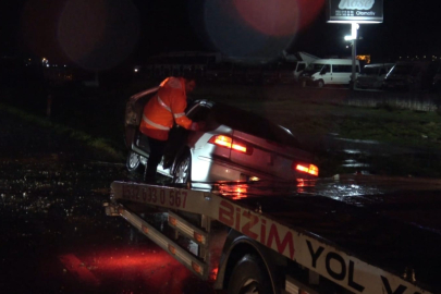 İzmir-Bursa istikametinde büyük tehlike: Sürücü kayıplara karıştı