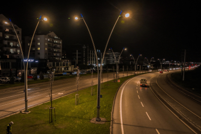 Bursa’da Çalı Yolu modern aydınlatmayla güvenli hale getirildi