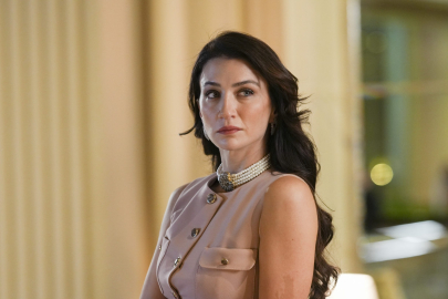 Dizi setinde talihsiz kaza! Elinde ağır yanık oluştu