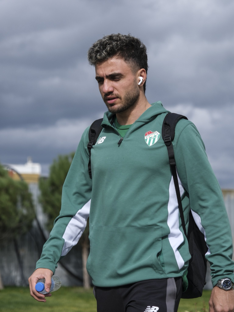 Özlüce’de mesai bitti: Bursaspor Isparta’ya hareket ediyor!-Bursa Hayat Gazetesi-2