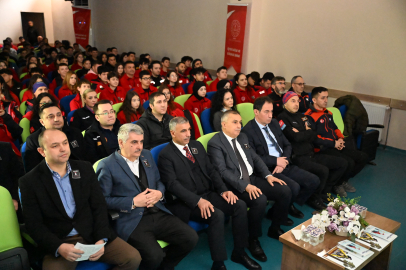 MEB AKUB ve AFAD Ekibi’nden Bursa’da deprem anma etkinliği