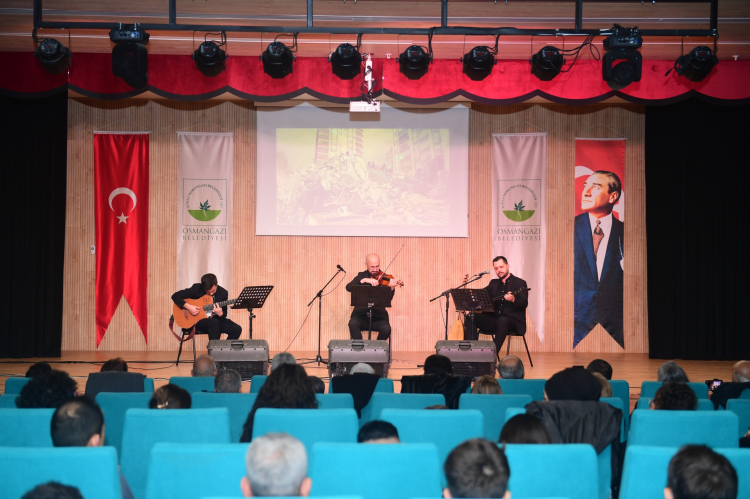 Osmangazi’de anlamlı program: Depremde kaybettiklerimiz unutulmadı - Bursa Hayat Gazetesi-4