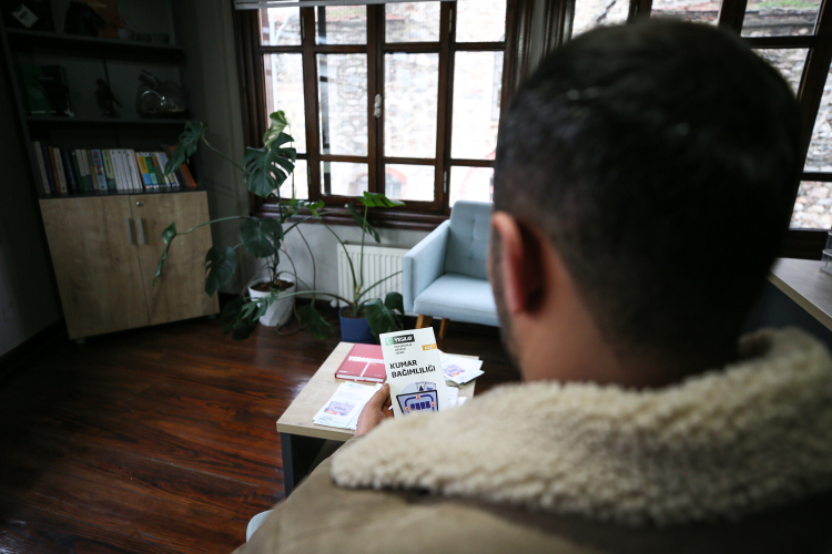 Bursa’da kumar bağımlılığını yendi: YEDAM’da hayatını değiştirdi!-Bursa Hayat-2