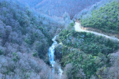 Gemlik'te yağmur bereketi: Sudüşen Şelalesi eski debisine kavuştu