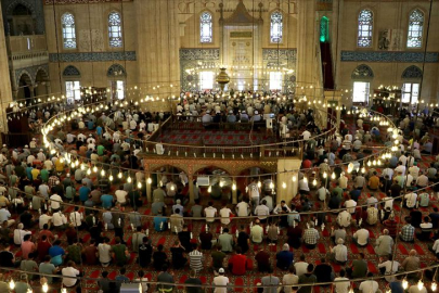 Namaz saatlerinizi planlayın! Balıkesir namaz vakitleri | 8 Şubat 2026