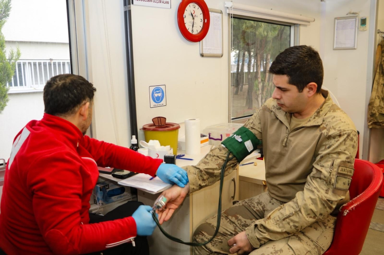 Bursa İl Jandarma’dan kan bağışı ile toplumsal duyarlılık örneği!-Bursa Hayat-2