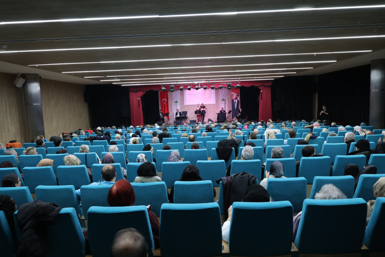 Cumhuriyet'in Divası Müzeyyen Senar özel gecede unutulmadı - Bursa Hayat Gazetesi-2