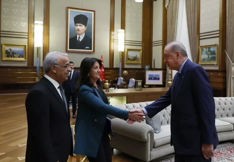 Kritik görüşme: Erdoğan ve İmralı heyeti Beştepe’de!-Bursa Hayat-2