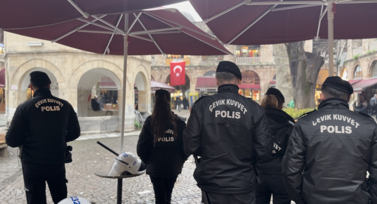Bursa Kozahan’da gerilim: Yetkililer ve esnaf karşı karşıya!-Bursa Hayat-2