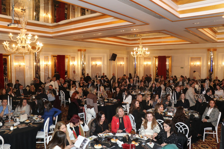 Bursa’da iş dünyası kadın liderleri dinledi - Bursa Hayat Gazetesi-5
