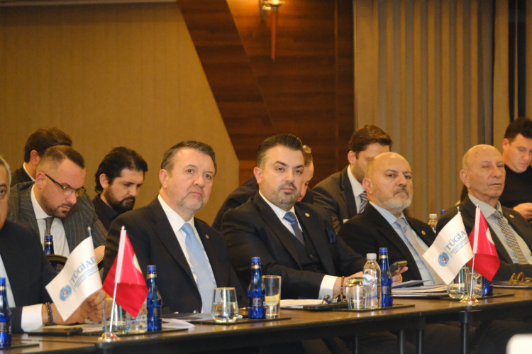 TÜGİAD Bursa Şubesi’nde görev değişimi: Yeni Başkan Kerem Kahveci - Bursa Hayat Gazetesi-4