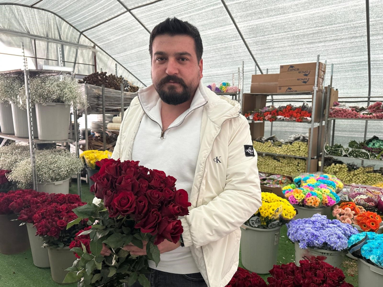 Bursa çiçekçileri Sevgililer Günü’ne hazır: Koli satışları 4-5 kat arttı!-Bursa Hayat-3