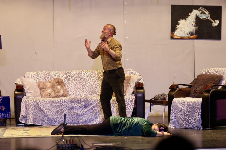 Gemlik Kent Konseyi Tiyatro Ekibi’nden başarılı başlangıç - Bursa Hayat Gazetesi-4