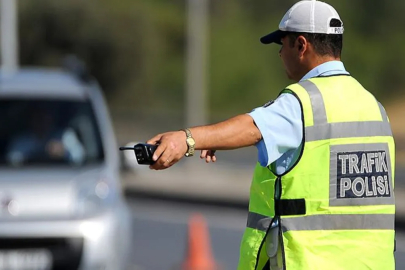 TBMM’den trafikte yeni düzenleme: Ehliyet geri alım ve hapis cezaları!