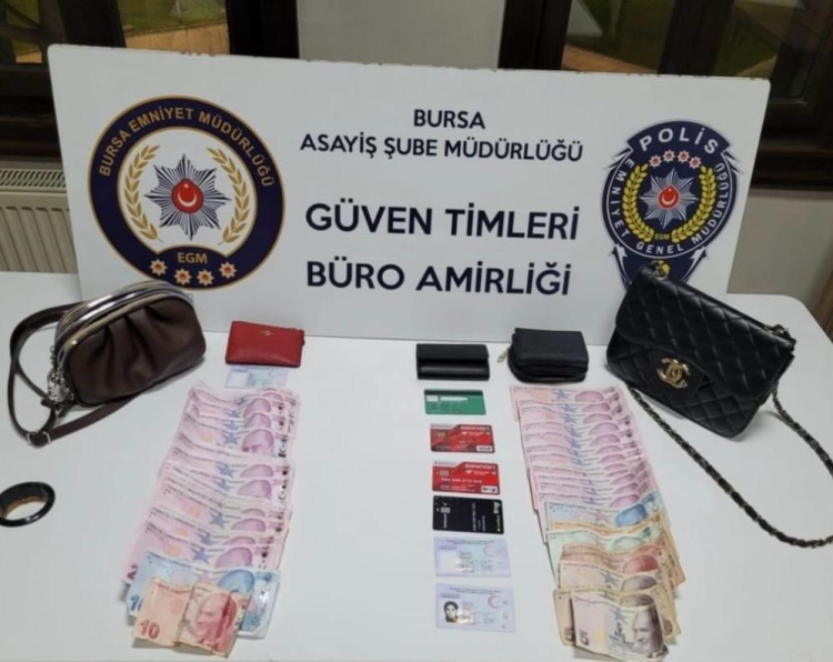 Bursa Asayişi’nden suçüstü operasyon: Çanta kurtarıldı!-Bursa Hayat-2