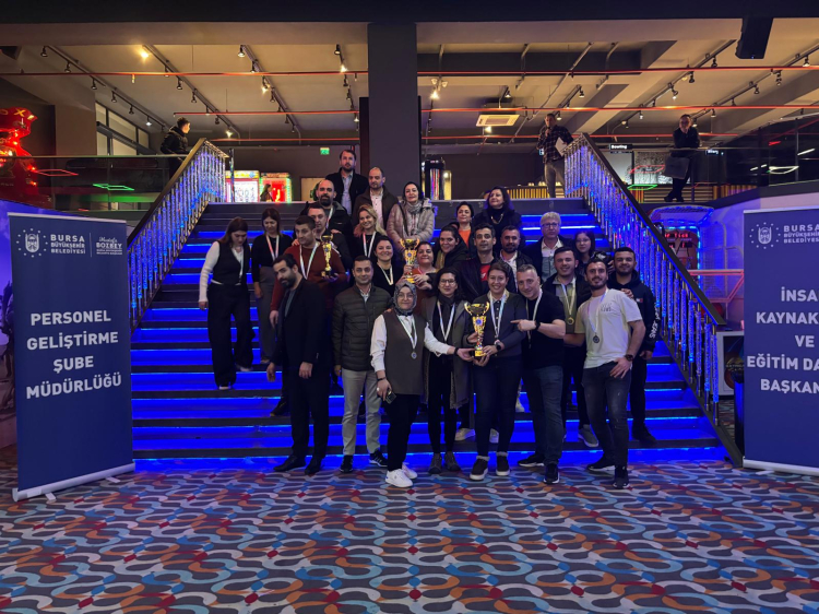 Bursa Büyükşehir'de ekip ruhu bowling sahasında güçlendi - Bursa Hayat Gazetesi-2