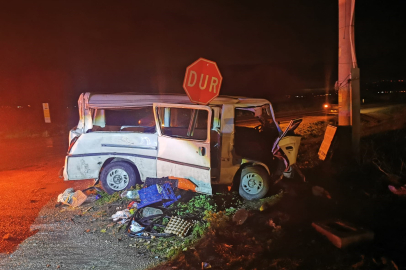 Bursa’da şiddetli çarpışma: 2 kişi hastaneye kaldırıldı!