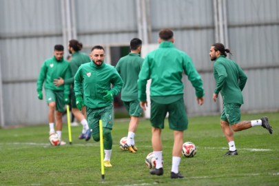 Bursaspor Kırklarelispor maçına kilitlendi!