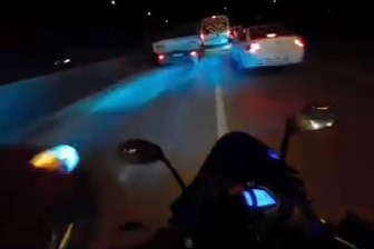Bursa'da zincirleme kaza: Motosikletlinin zor anları kamerada