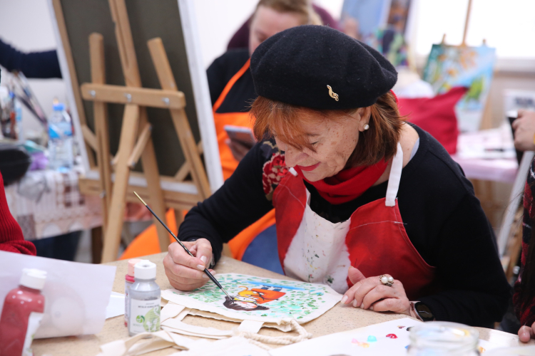 Bursa’da 14 Şubat’ta el emeği güzellik: Kursiyerlerden LÖSEV’e destek!-Bursa Hayat-2