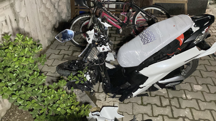 Bursa’da gece saatlerinde korkutan kaza: 2 kişi yaralandı!-Bursa Hayat-3