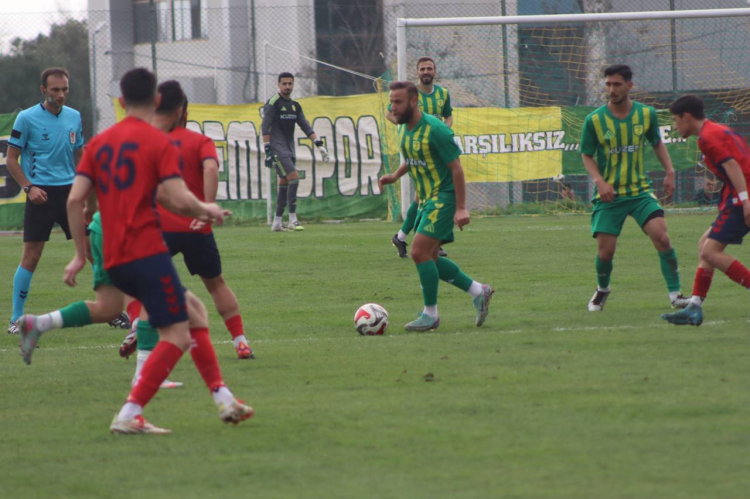 1966 Edremitspor’da Emirhan Recep’in golü galibiyeti getirdi - Bursa Hayat Gazetesi-2