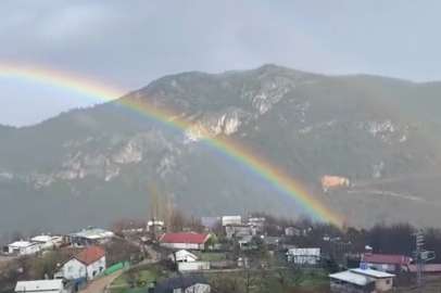 Bursa’da yağmur sonrası kartpostallık gökkuşağı!