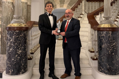 Dünya çapında barış aktivisti Akif Manaf’a yeni ödül