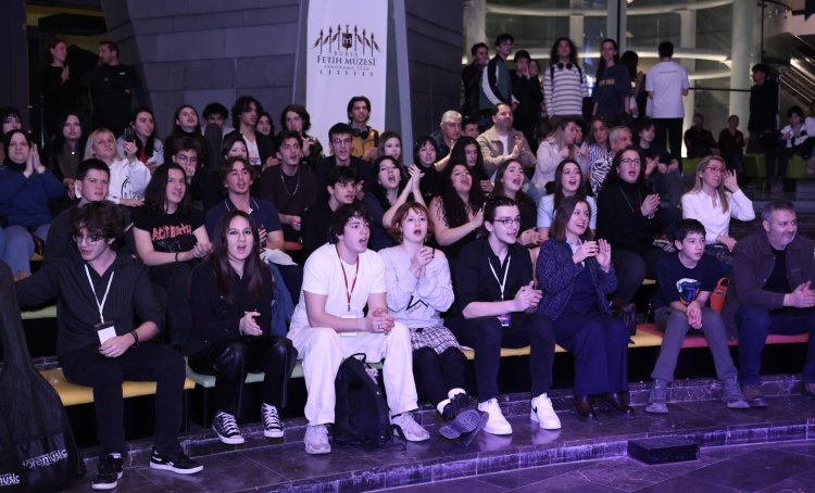 Liseli gençler Osmangazi'de buluştu: Final gecesinde unutulmaz anlar - Bursa Hayat Gazetesi-5