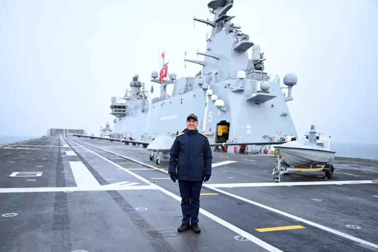 TCG Anadolu, NATO tatbikatında gövde gösterisi yaptı!-Bursa Hayat-3