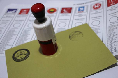 Sandık ne zaman kurulacak? AK Parti'den erken seçim tartışmalarına cevap