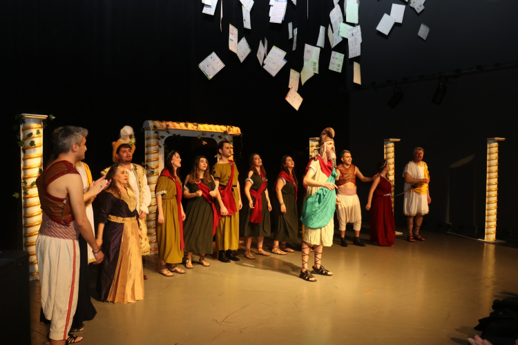 “Nerede Kalmıştık” oyunu geleceğin kadın mühendisleri için sahnelendi - Bursa Hayat Gazetesi-4