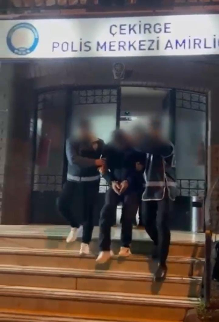 Bursa polisinden büyük baskın: Yasaklı maddeler ve fişekler ele geçirildi!-Bursa Hayat-2