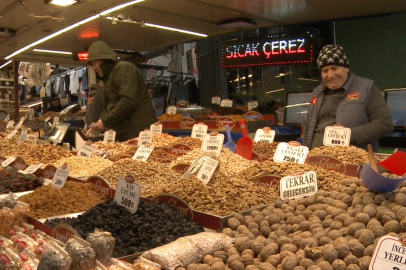 Bursa’da kasap ve hurma reyonlarında büyük talep!
