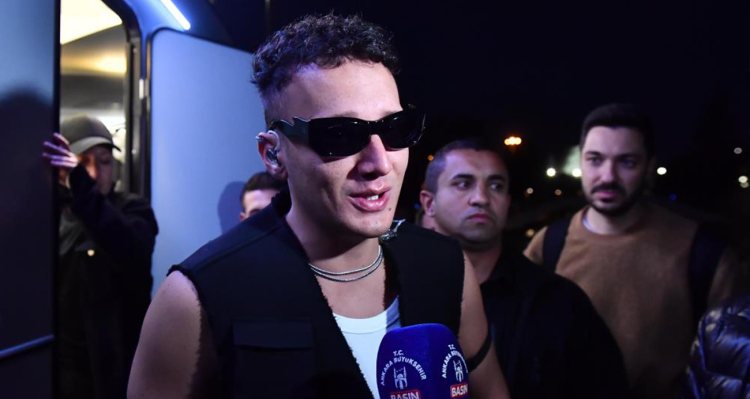 Şarkıcı Edis hakkında yakalama kararı: Ünlü isimden ilk açıklama!-Bursa Hayat Gazetesi-2