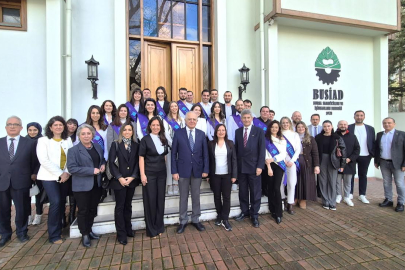 4 aylık eğitim maratonu sona erdi: İK’nın kodları mezuniyetini kutladı