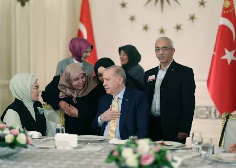 Cumhurbaşkanı Erdoğan, Ramazan’ın ilk iftarını şehit aileleriyle yaptı- Bursa Hayat-4