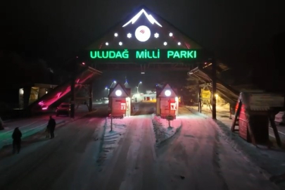 Uludağ zirvesinde kar rekoru: 160 santimetreye ulaştı